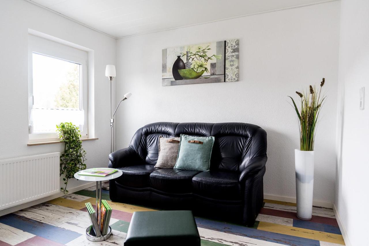 Ferienwohnung Muench Mit Balkon Großheubach Exteriör bild